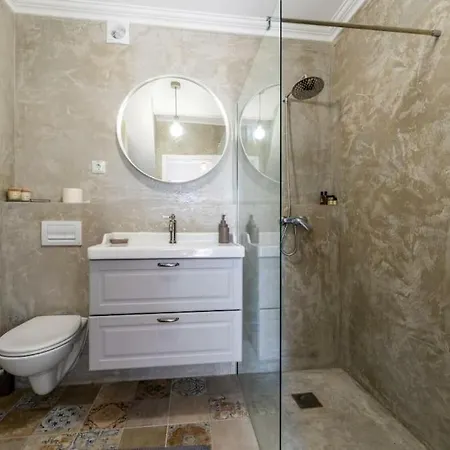 Townhouse Near Lighthouse & Big Waves * Nazaré