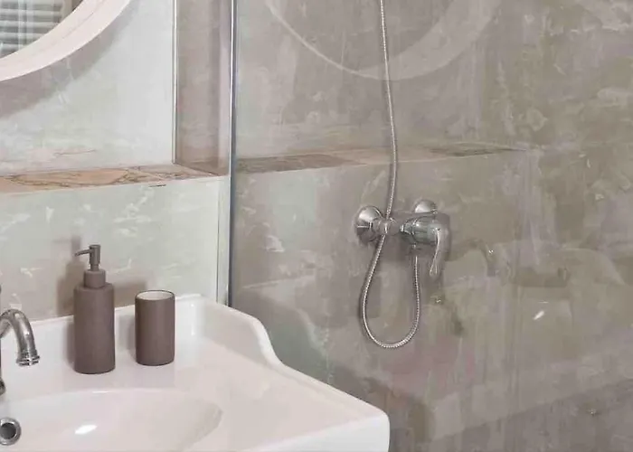 Townhouse Near Lighthouse & Big Waves * Nazaré