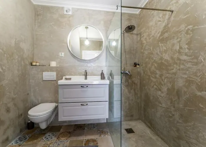 Townhouse Near Lighthouse & Big Waves * Nazaré