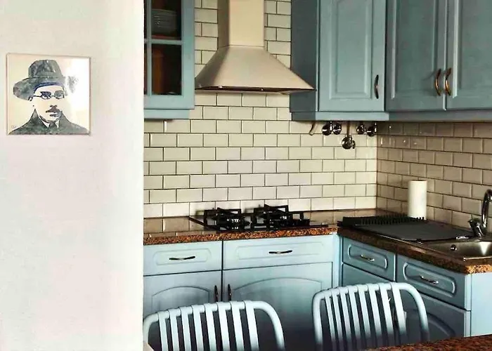 Townhouse Near Lighthouse & Big Waves * Nazaré